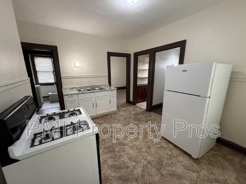 Milwaukee Condo: 2532 N 37th St