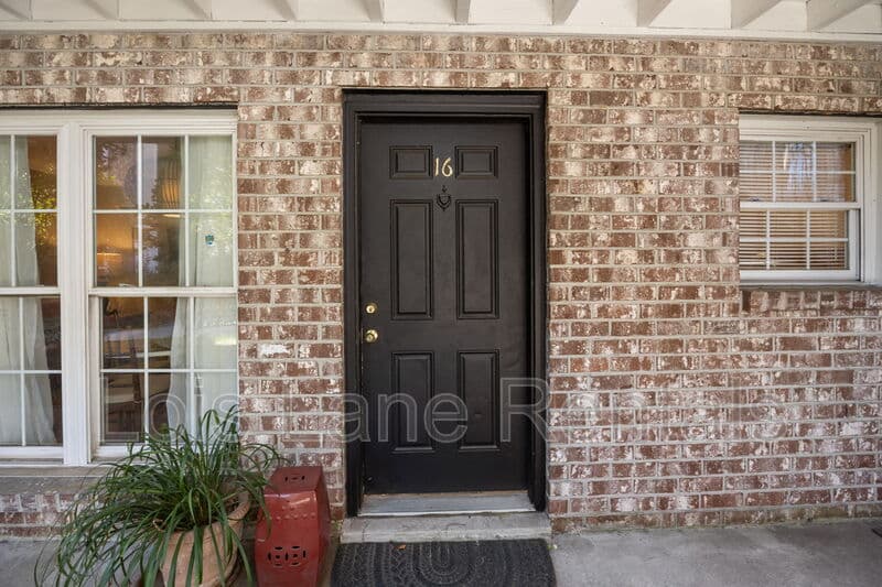 Charleston Condo: 874 Colony Drive, #B16