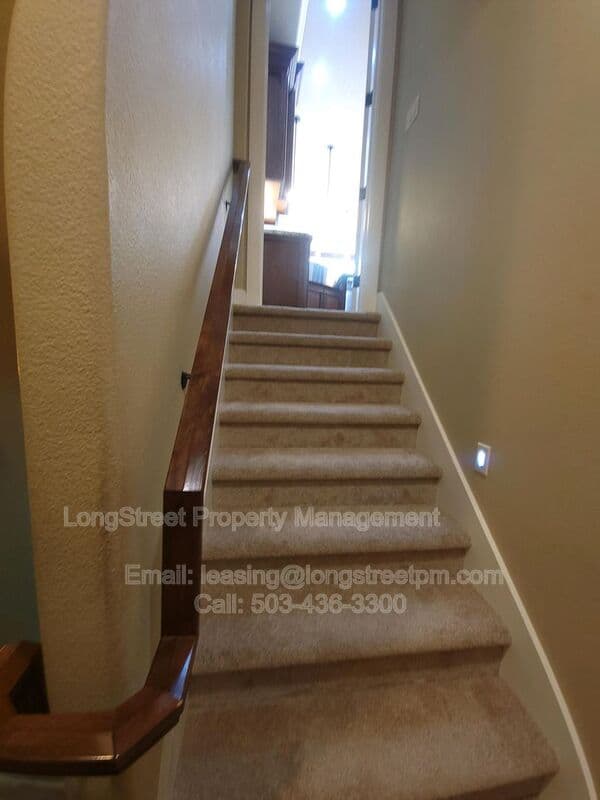 Portland House: 9739 NW Henry Ct