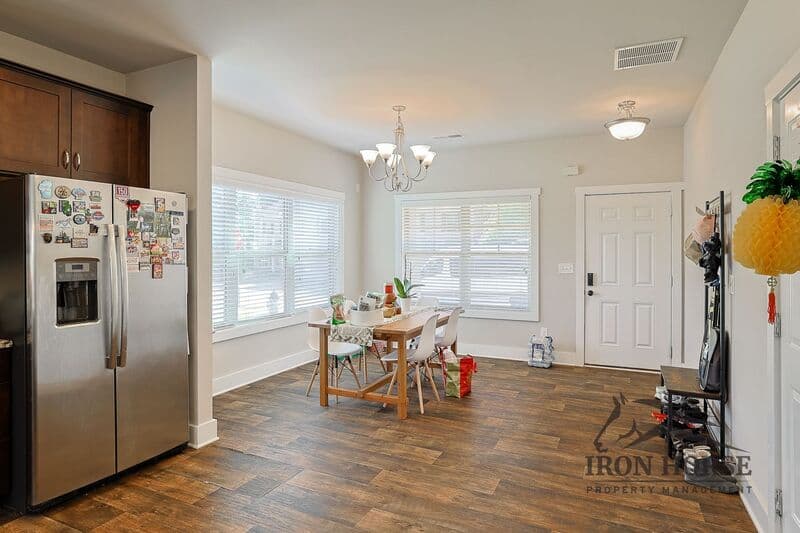 Athens House: 484 Park West Blvd