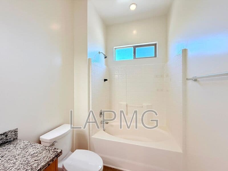 Van Nuys House: 6428 Woodley Avenue