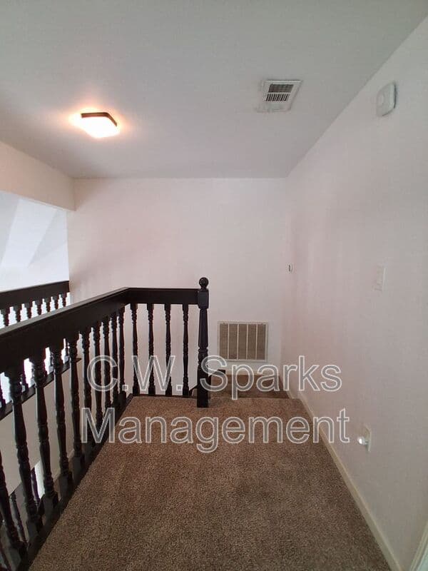 Grapevine House: 1503 Laguna Vista Way