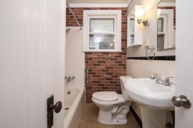 Albany Condo: 489 Hamilton St - 1