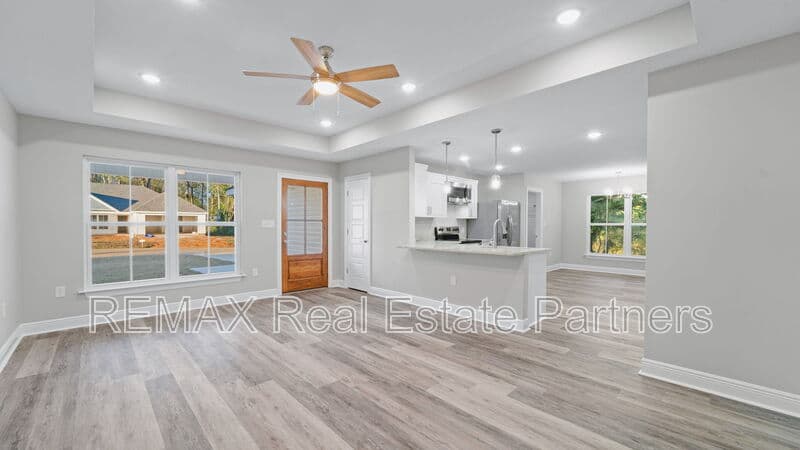 Petal Condo: 19 Bellamy Ln