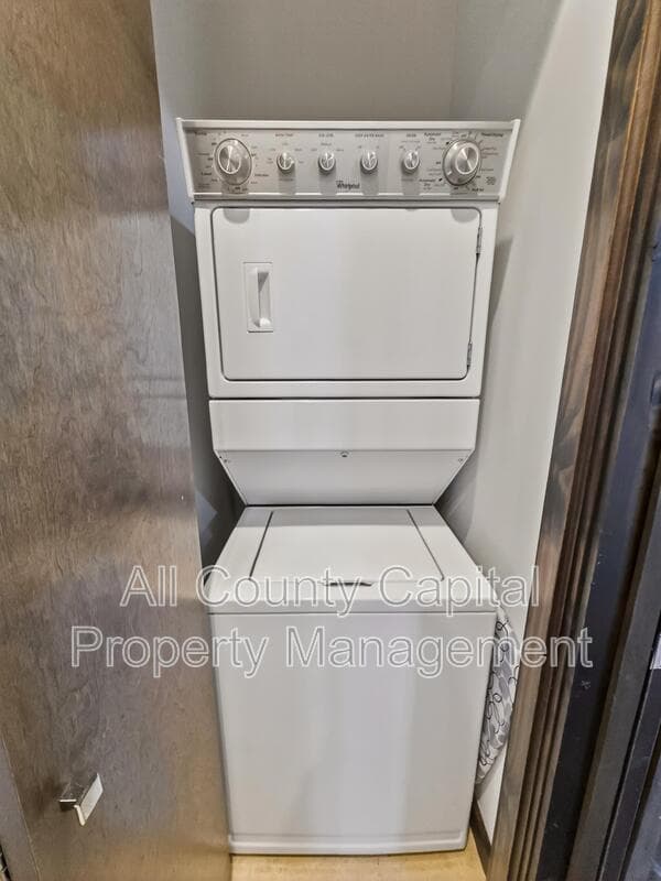 Spicewood House: 2113 Barbaro Way Unit 17