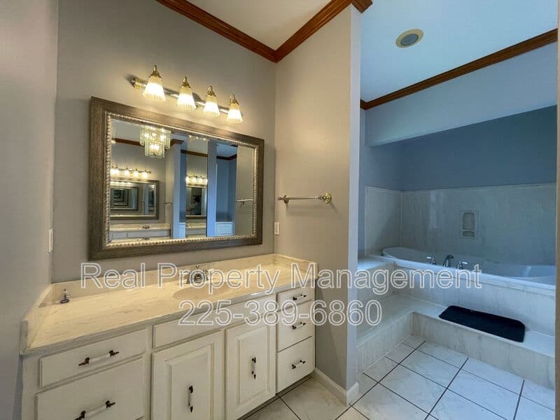 Denham Springs House: 25491 Plantation Ave.