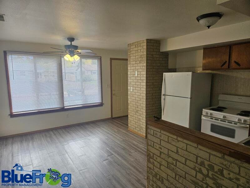 Appleton House: 2631 South Telulah Avenue