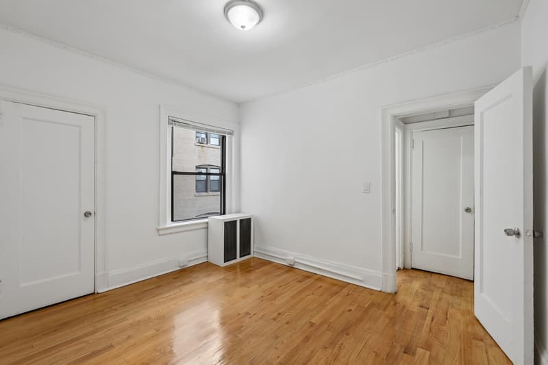 East Orange Condo: 120 S Harrison St - Apt - 27