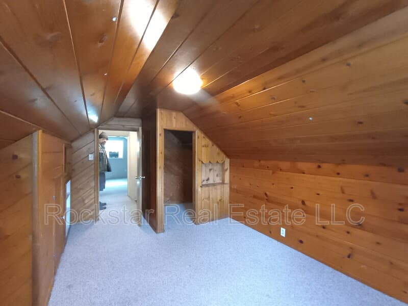Spokane House: 6128 North Oak Street