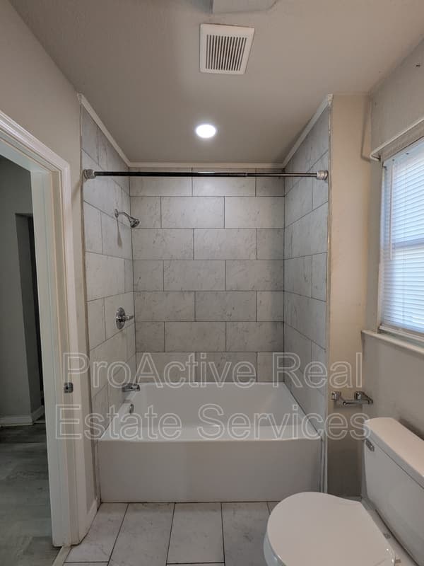 Norfolk Condo: 809 Whitehead Ave