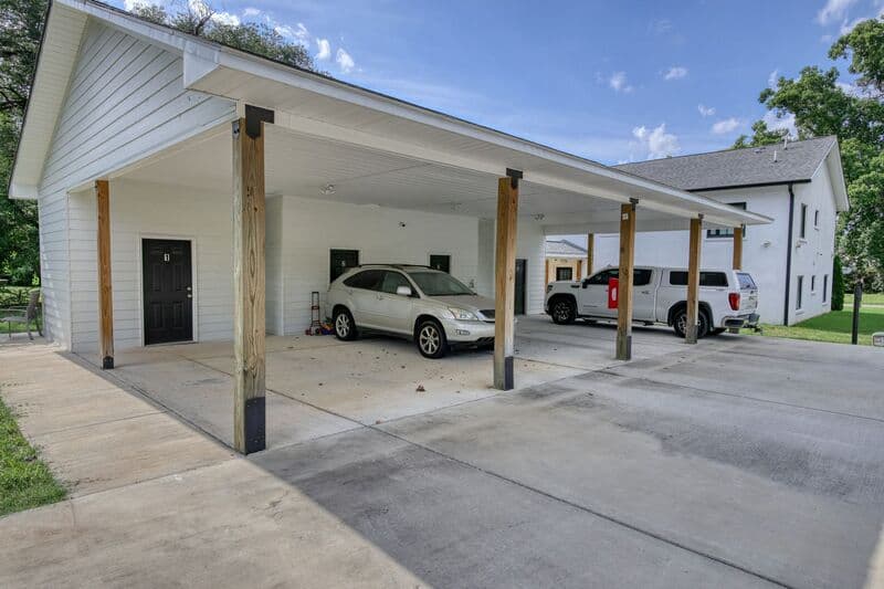 Huntsville House: 1122 Wellman Avenue Northeast
