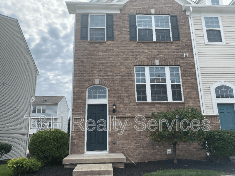 Fishers House: 13982 Wimbleton Way
