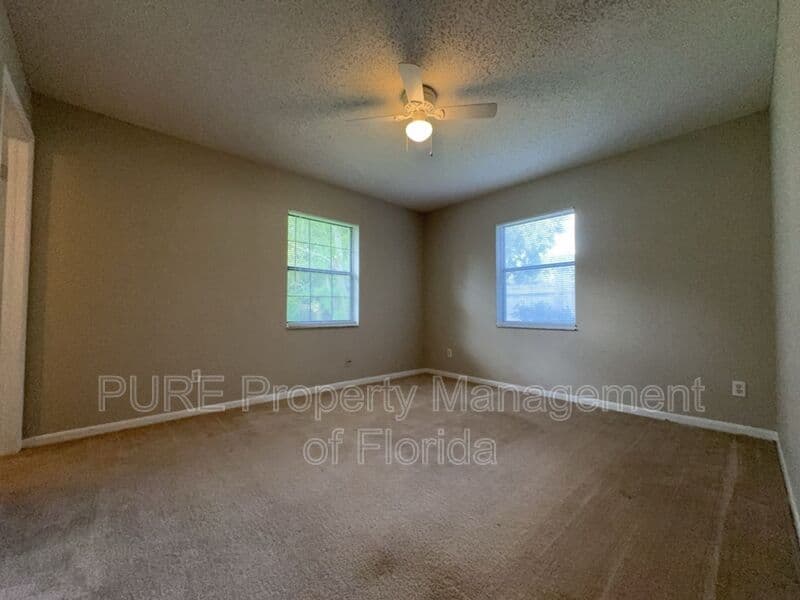 Summerfield House: 13606 SE 48th Court