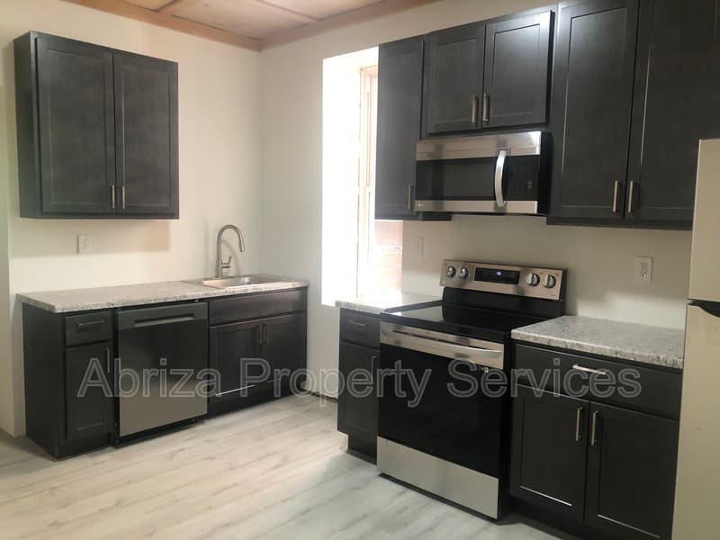 St. Louis Townhome: 3552 Nebraska Ave