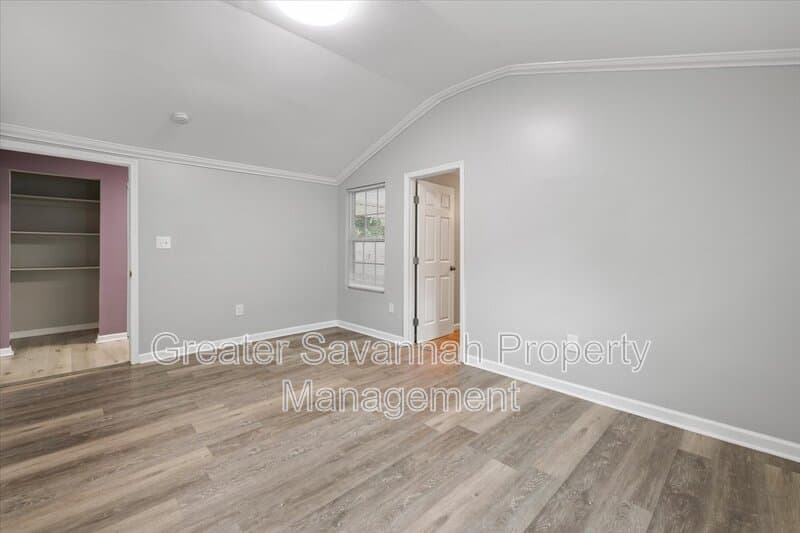 Savannah House: 705 West 47th Street