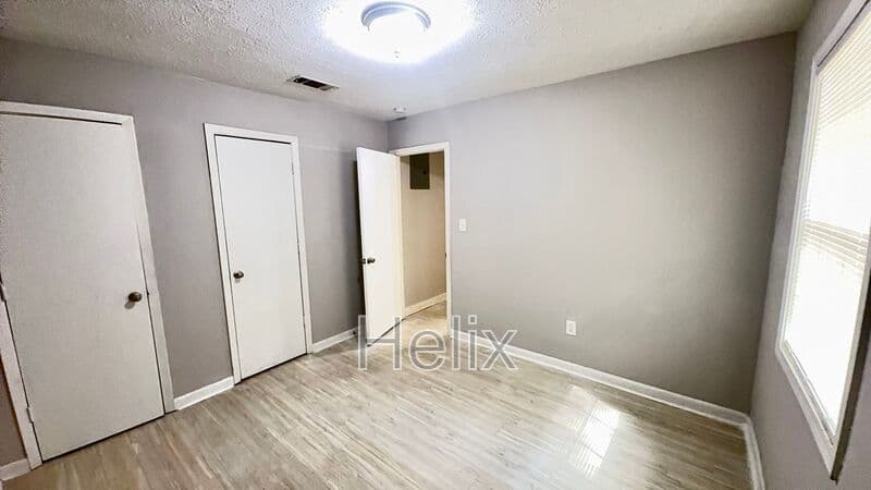 JACKSON Condo: 219 LAWRENCE RD