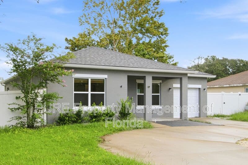 Ocala House: 13831 Sw 33rd Terr