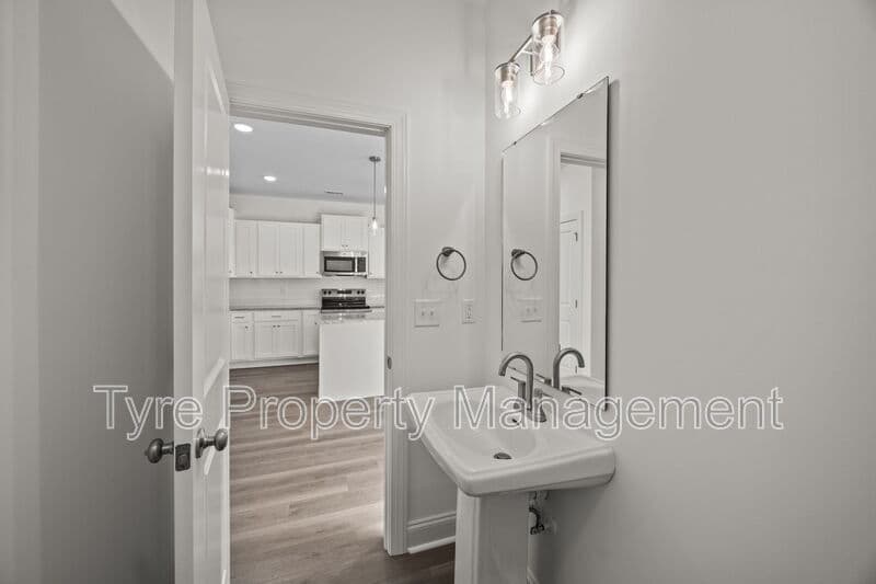 Greenville Townhome: 1904 Newbury Way