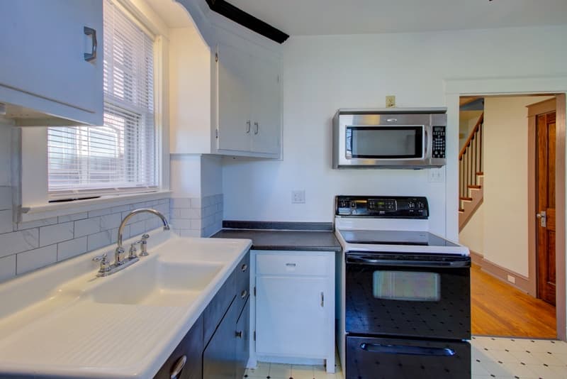Lancaster House: 625 Hamilton Street