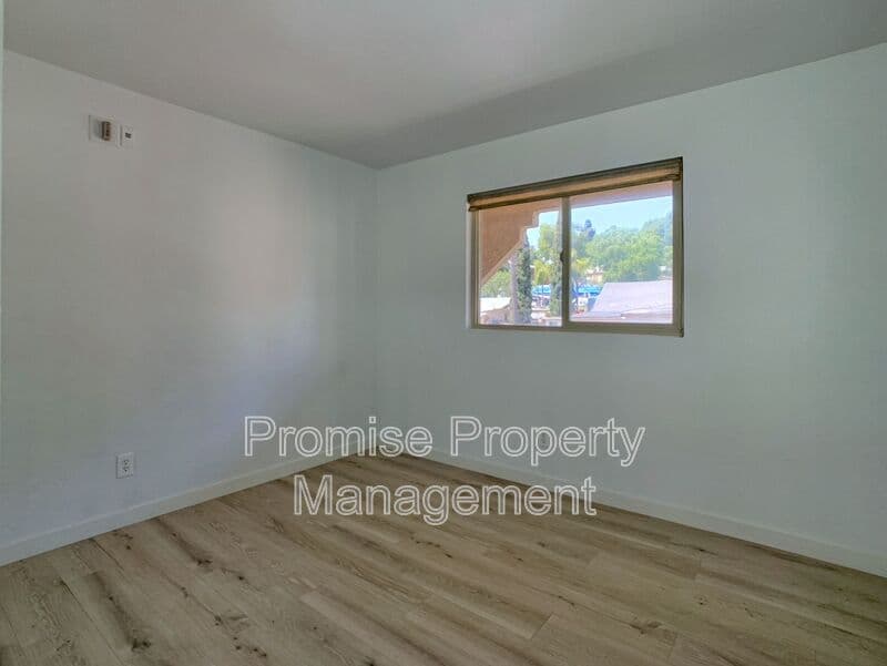 San Deigo Condo: 540 65th St