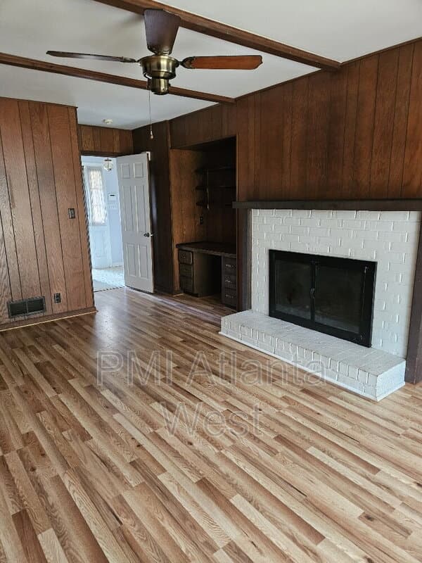 Stone Mountain House: 4757 Fellswood Dr