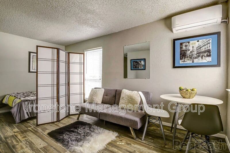 Tulsa House: 5307 E 47th Pl