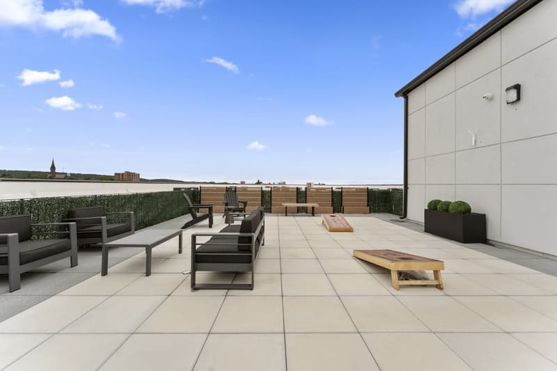 Orange Condo: 49s Day St. - 516