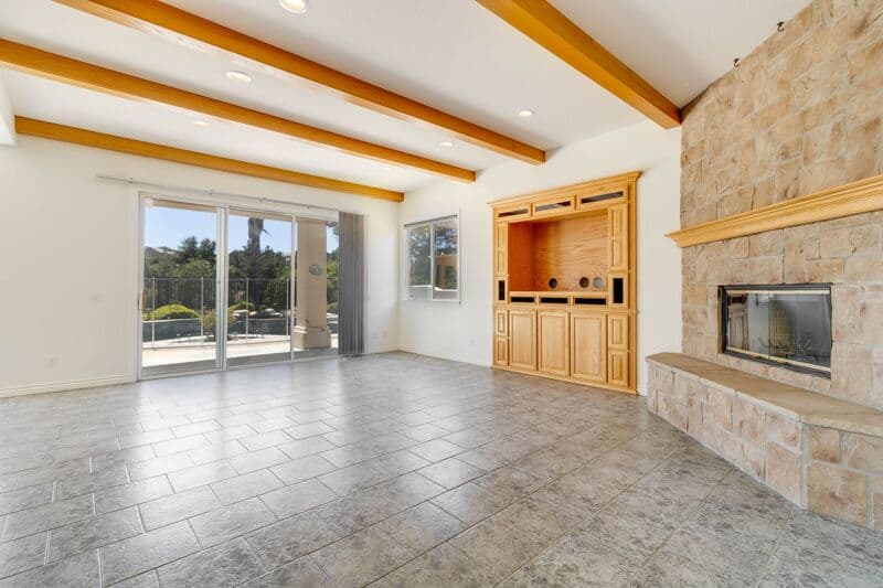 Temecula House: 32579 Valentino Way
