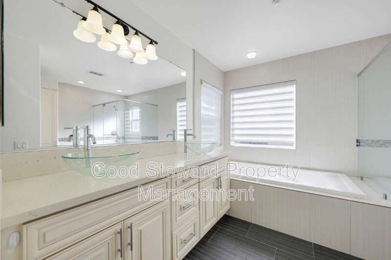 Placentia House: 1760 Taylor Ln