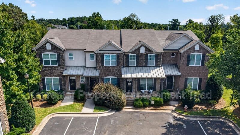 High Point House: 3779 Shadow Ridge Drive