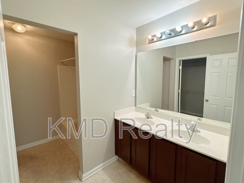 Charlotte Townhome: 7629 Abigail Glen Drive