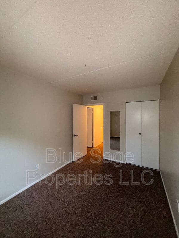 Wallingford Condo: 768 Putnam Blvd. A