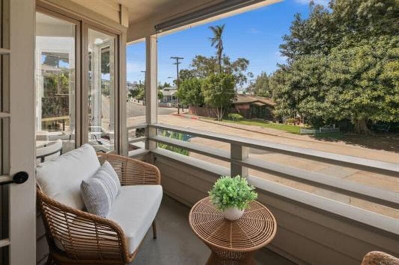 San Diego Townhome: 3711 Columbia Street
