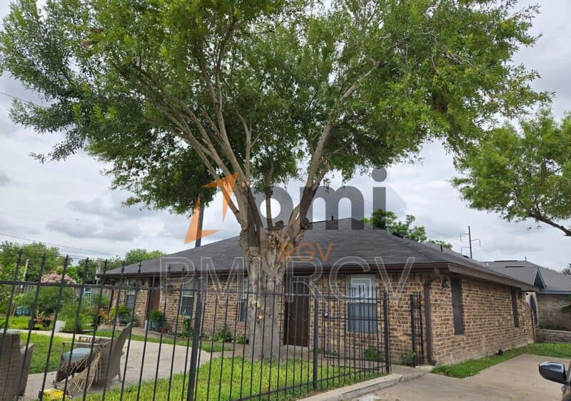 McAllen Condo: 2912 N 29th Ln