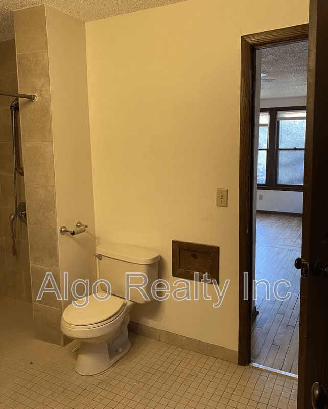 Minneapolis House: 3250 North Logan Avenue
