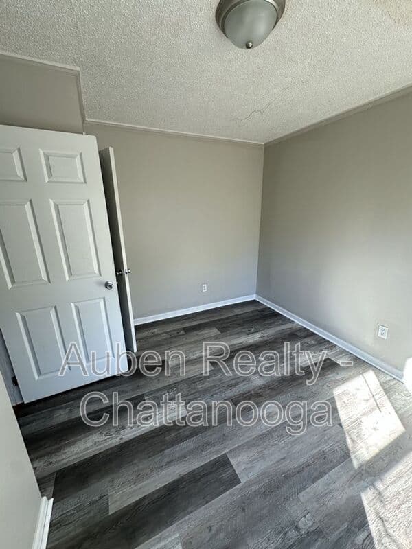 Rossville House: 304 James Street