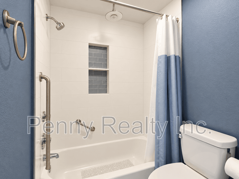 Carlsbad Condo: 6575 Paseo Del Norte