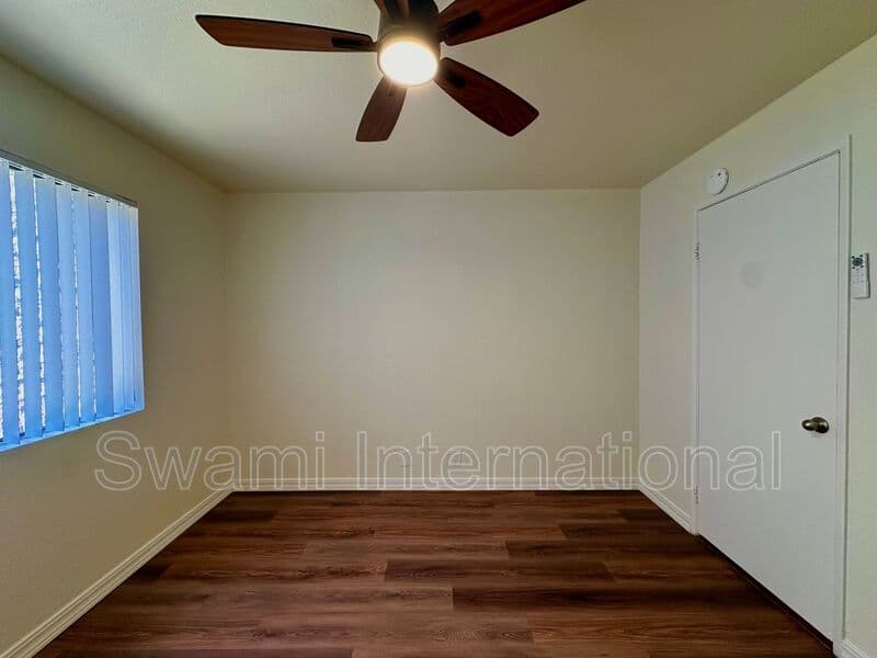 Hawthorne Condo: 14323 Cerise Avenue