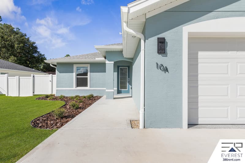 Palm Coast House: 10 Llovera Pl