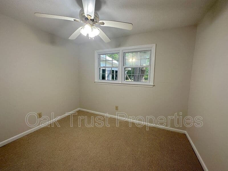 Summerville House: 213 Jimbo Road