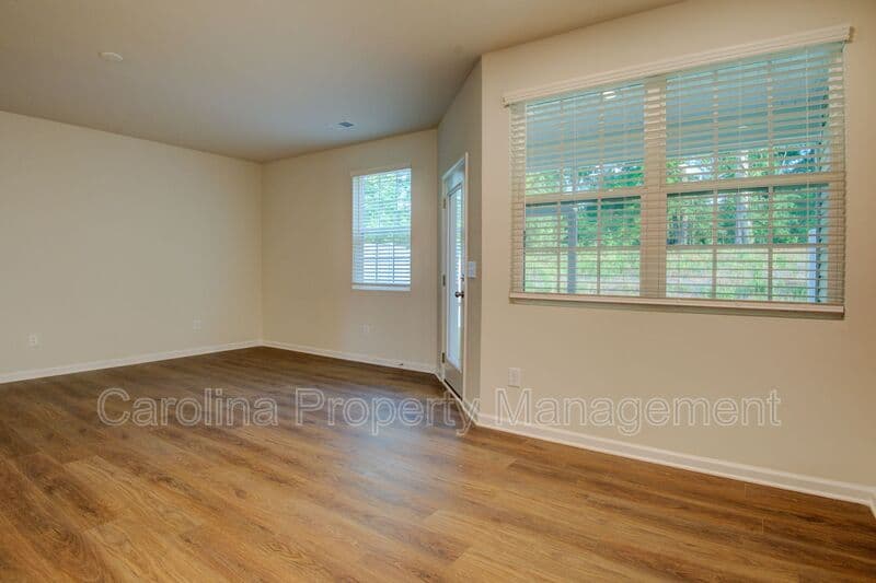 Charlotte House: 14061 Castle Nook Dr
