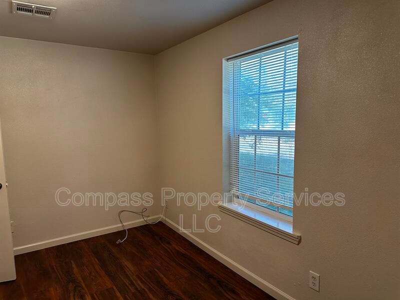 Waco House: 507 Dunbar Ave.