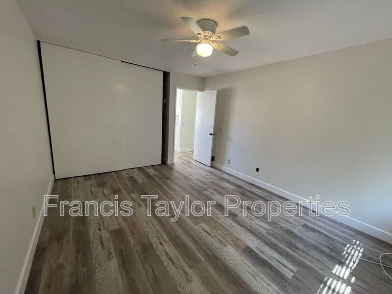 Escondido Condo: 1971 E. Washington Avenue