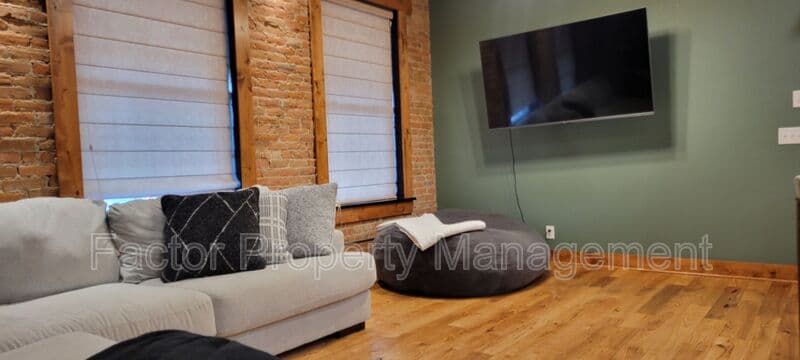 North Mankato Condo: 237 1/2 Belgrade Ave