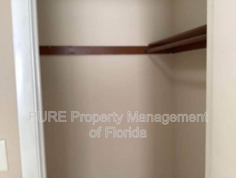 Ocala House: 1814 NE 17 Street