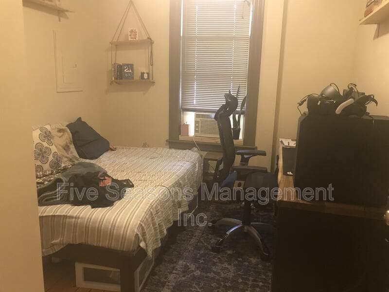 Burlington Condo: 76 North Union Street - 1