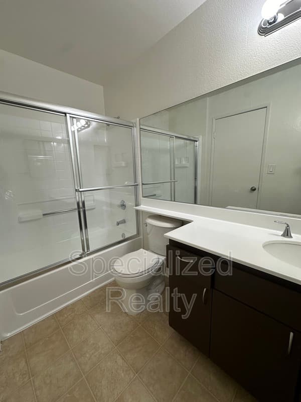 Glendale Condo: 621 N. Louise Street