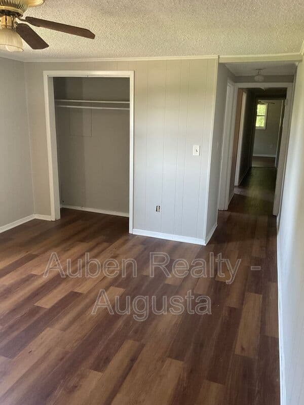 Augusta House: 1928 Kratha Drive