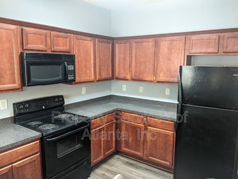 Jonesboro Townhome: 7420 Battlecreek Ln