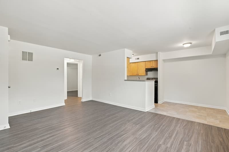 Baltimore Apartment: 5001 Midwood Avenue
